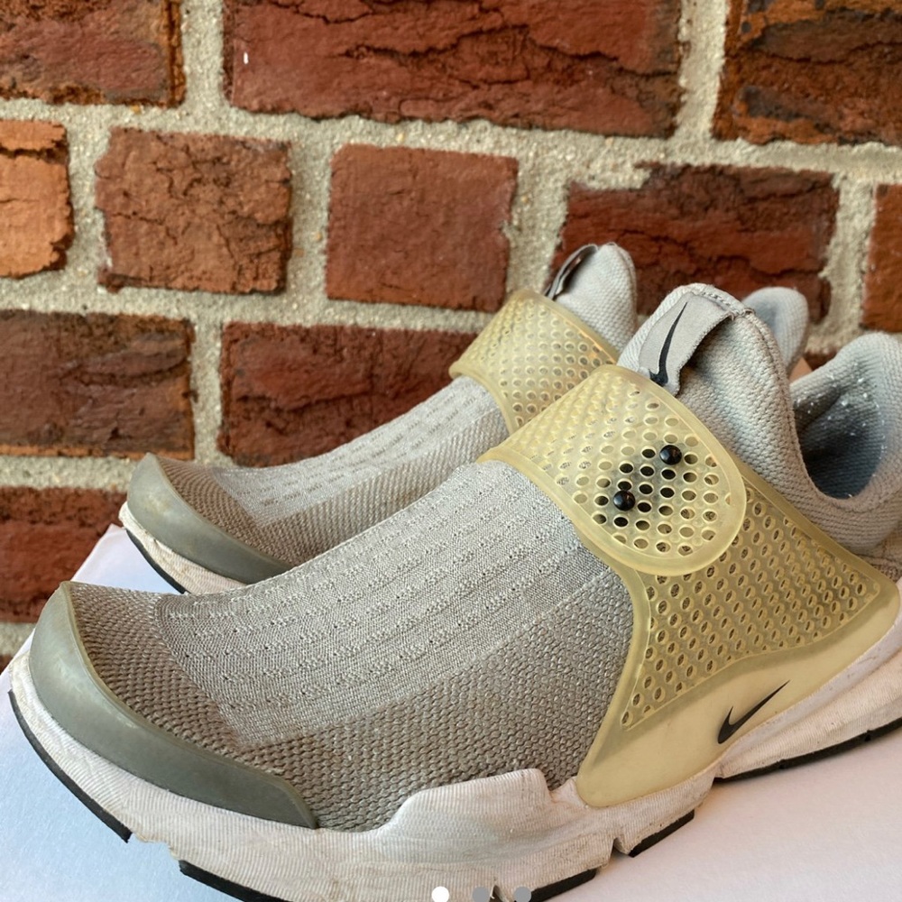 Nike sock dart